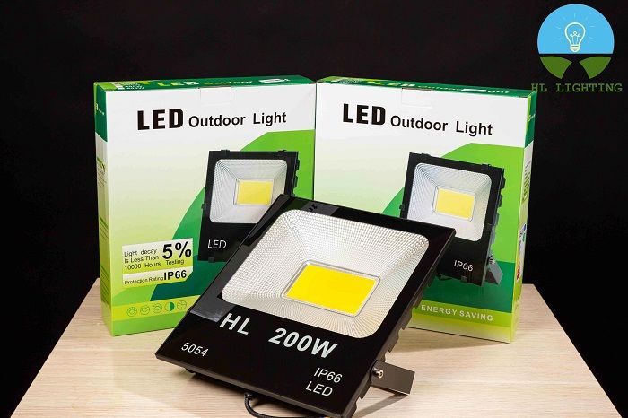 Đèn Led pha HL 200w đủ công suất giá rẻ